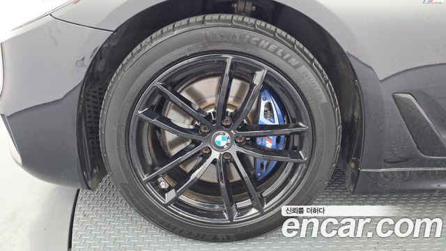 BMW 5-Series 530i M Sport Package