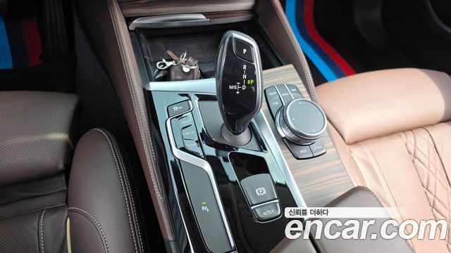 BMW 5-Series 530i xDrive Luxury Plus
