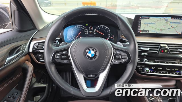 BMW 5-Series 530i xDrive Luxury Plus