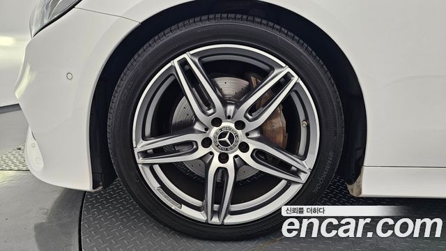 Mercedes-Benz E-Class E220d Cabriolet