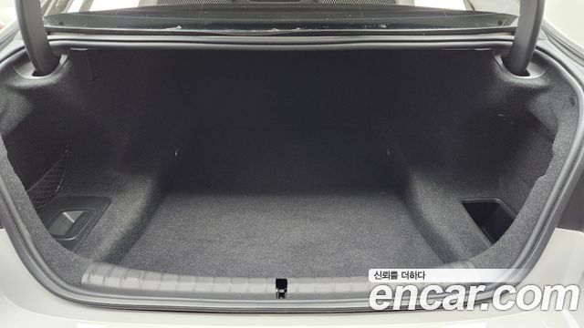 BMW 5-Series 520i Luxury