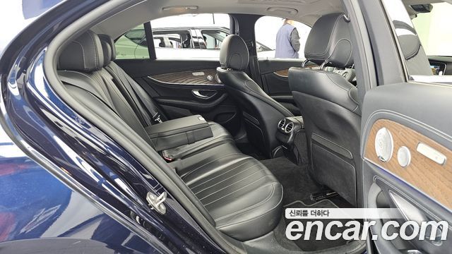 Mercedes-Benz E-Class E300 Exclusive