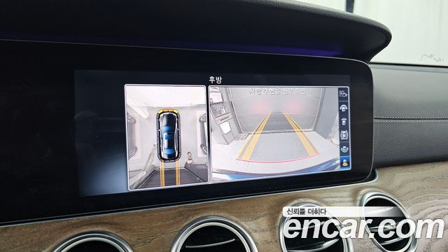 Mercedes-Benz E-Class E300 Exclusive