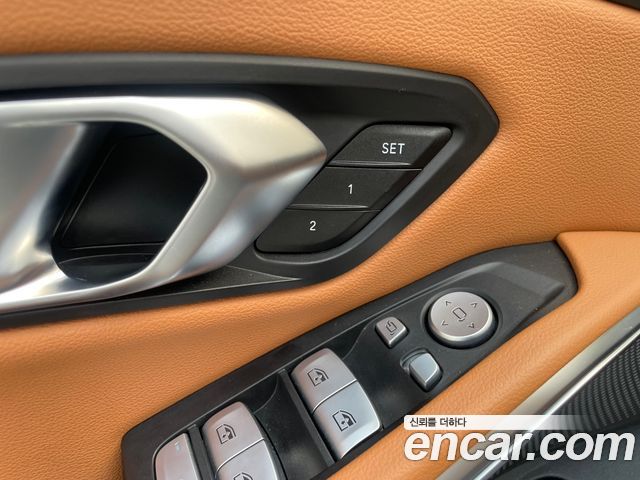 BMW 3-Series 320i