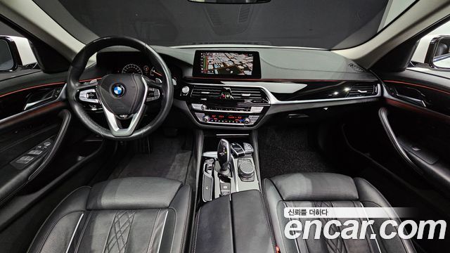 BMW 5-Series 530i xDrive Luxury Plus