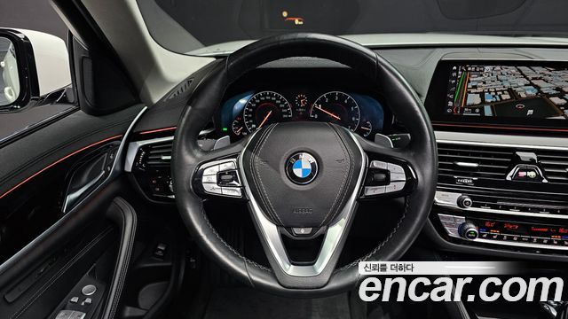 BMW 5-Series 530i xDrive Luxury Plus