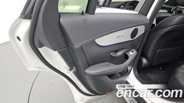 Mercedes-Benz GLC-Class GLC220 d 4MATIC