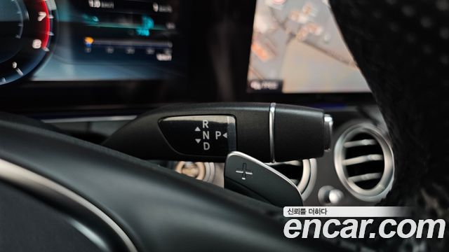 Mercedes-Benz E-Class E300 4MATIC Avnatgarde