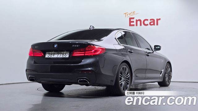 BMW 5-Series 530i xDrive M Sport Package Plus