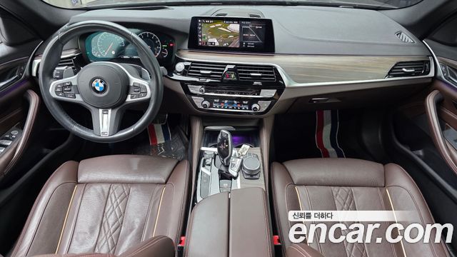 BMW 5-Series 530i xDrive M Sport Package Plus