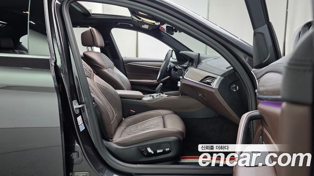 BMW 5-Series 530i xDrive M Sport Package Plus