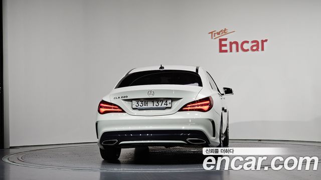 Mercedes-Benz CLA-Class CLA220 AMG Line