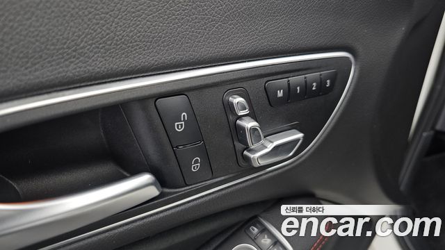 Mercedes-Benz CLA-Class CLA220 AMG Line