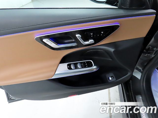 Mercedes-Benz E-Class E200 Avantgarde