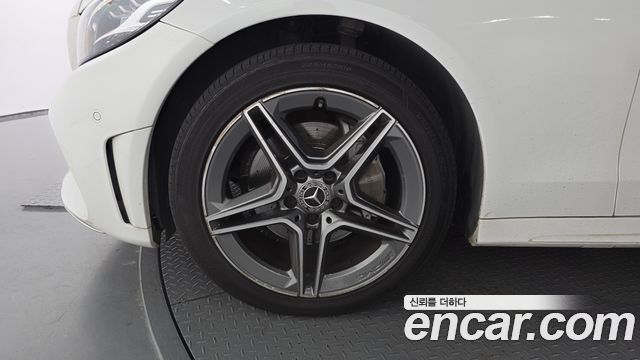 Mercedes-Benz C-Class C220 d 4MATIC AMG Line
