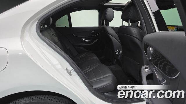 Mercedes-Benz C-Class C220 d 4MATIC AMG Line