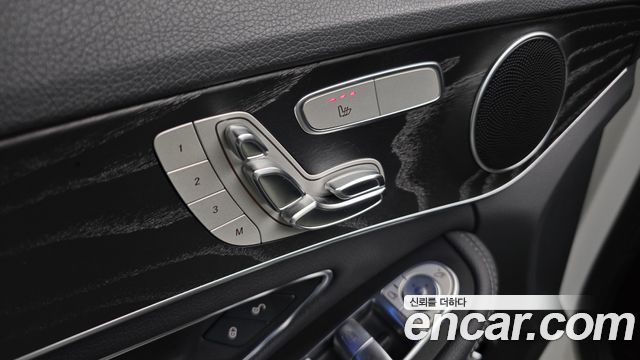 Mercedes-Benz C-Class C220 d 4MATIC AMG Line