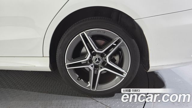 Mercedes-Benz C-Class C220 d 4MATIC AMG Line