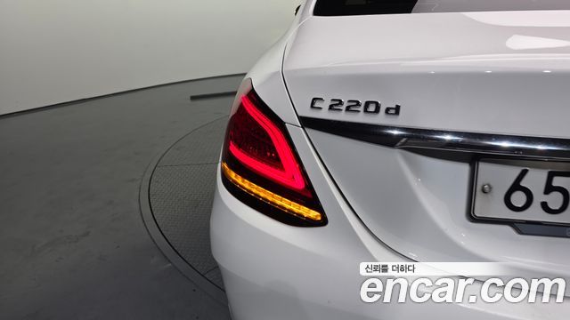 Mercedes-Benz C-Class C220 d 4MATIC AMG Line