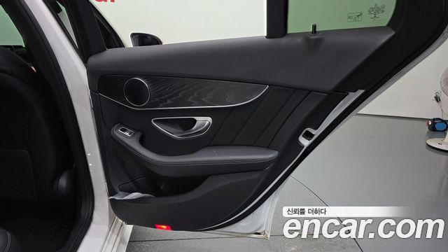 Mercedes-Benz C-Class C220 d 4MATIC AMG Line