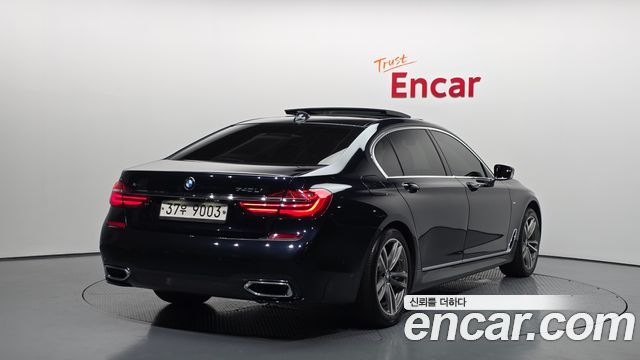 BMW 7-Series 740Li xDrive M Sport Package