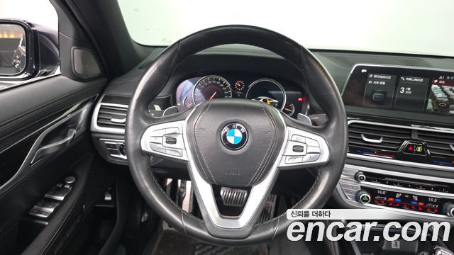 BMW 7-Series 740Li xDrive M Sport Package