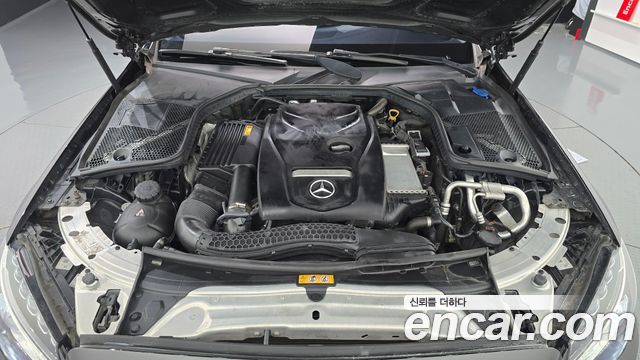 Mercedes-Benz C-Class C200