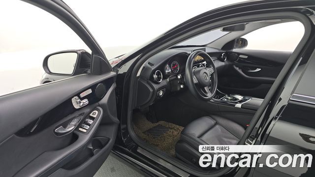 Mercedes-Benz C-Class C200