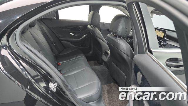 Mercedes-Benz C-Class C200