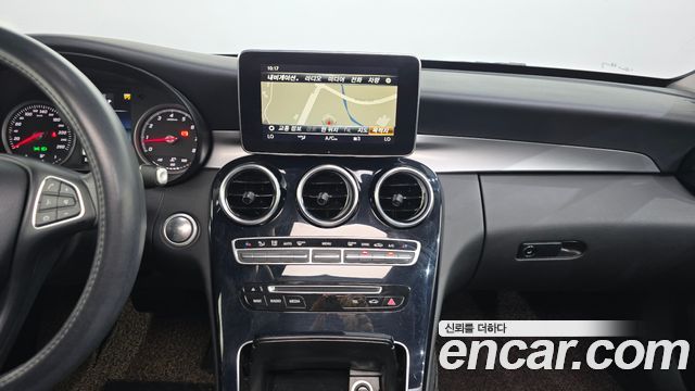 Mercedes-Benz C-Class C200