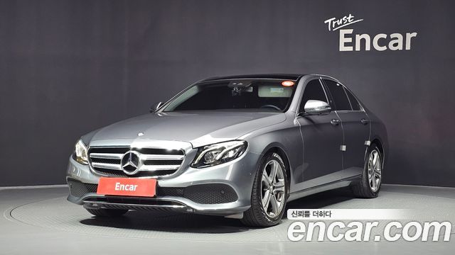 Mercedes-Benz E-Class E300 4MATIC Avnatgarde