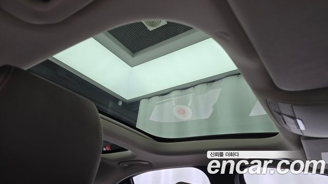 Mercedes-Benz E-Class E300 4MATIC Avnatgarde