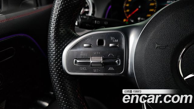 Mercedes-Benz GLB-Class AMG GLB35 4MATIC