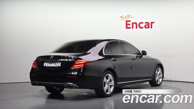 Mercedes-Benz E-Class E220d Avantgarde