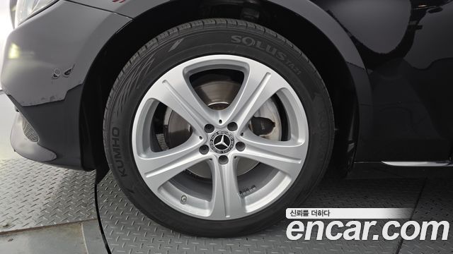 Mercedes-Benz E-Class E220d Avantgarde
