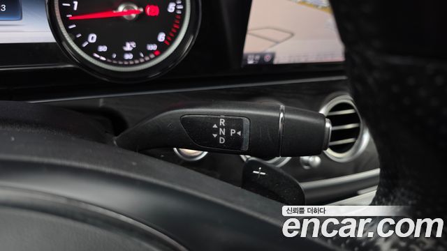 Mercedes-Benz E-Class E220d Avantgarde