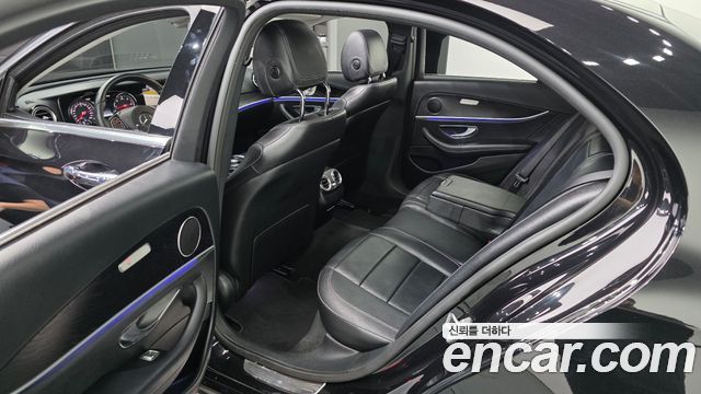 Mercedes-Benz E-Class E220d Avantgarde