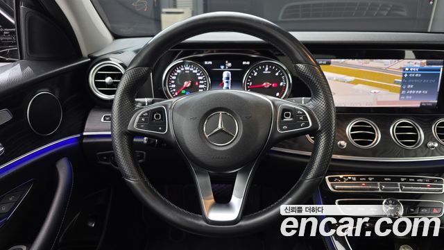 Mercedes-Benz E-Class E220d Avantgarde
