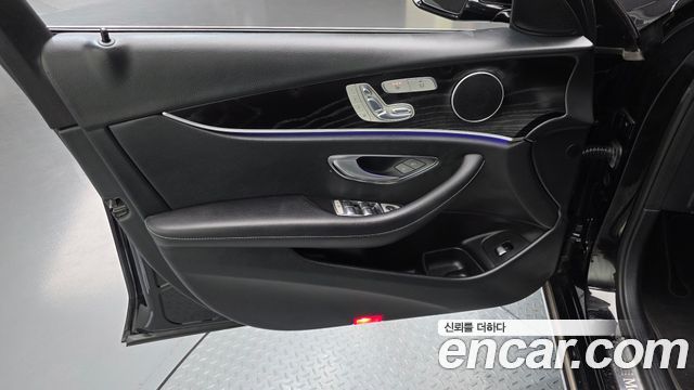 Mercedes-Benz E-Class E220d Avantgarde