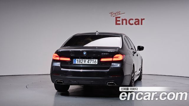 BMW 5-Series 520i M Sport