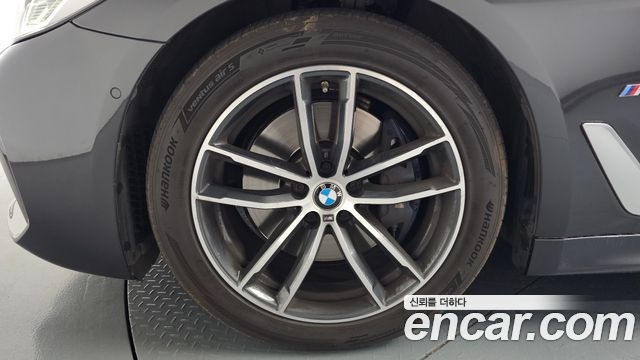 BMW 5-Series 520i M Sport