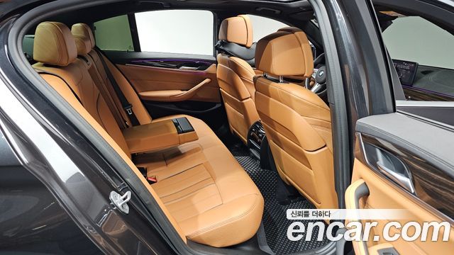 BMW 5-Series 520i M Sport