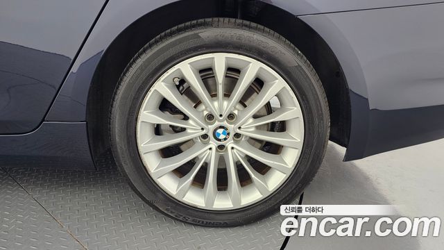 BMW 5-Series 520d Luxury Plus