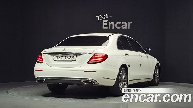Mercedes-Benz E-Class E300 Exclusive