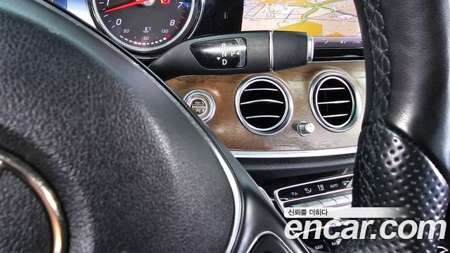 Mercedes-Benz E-Class E300 Exclusive