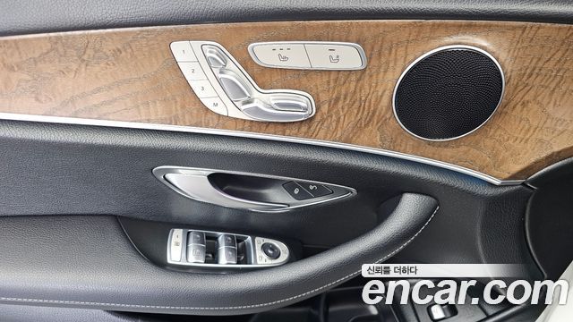 Mercedes-Benz E-Class E300 Exclusive