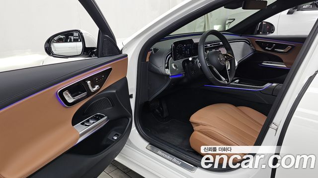 Mercedes-Benz E-Class E200 Avantgarde