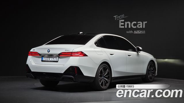 BMW 5-Series 530i xDrive M Sport