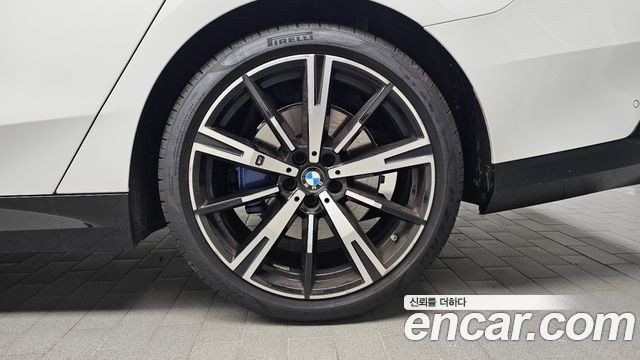 BMW 5-Series 530i xDrive M Sport