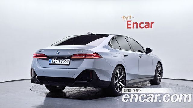 BMW 5-Series 530i xDrive M Sport